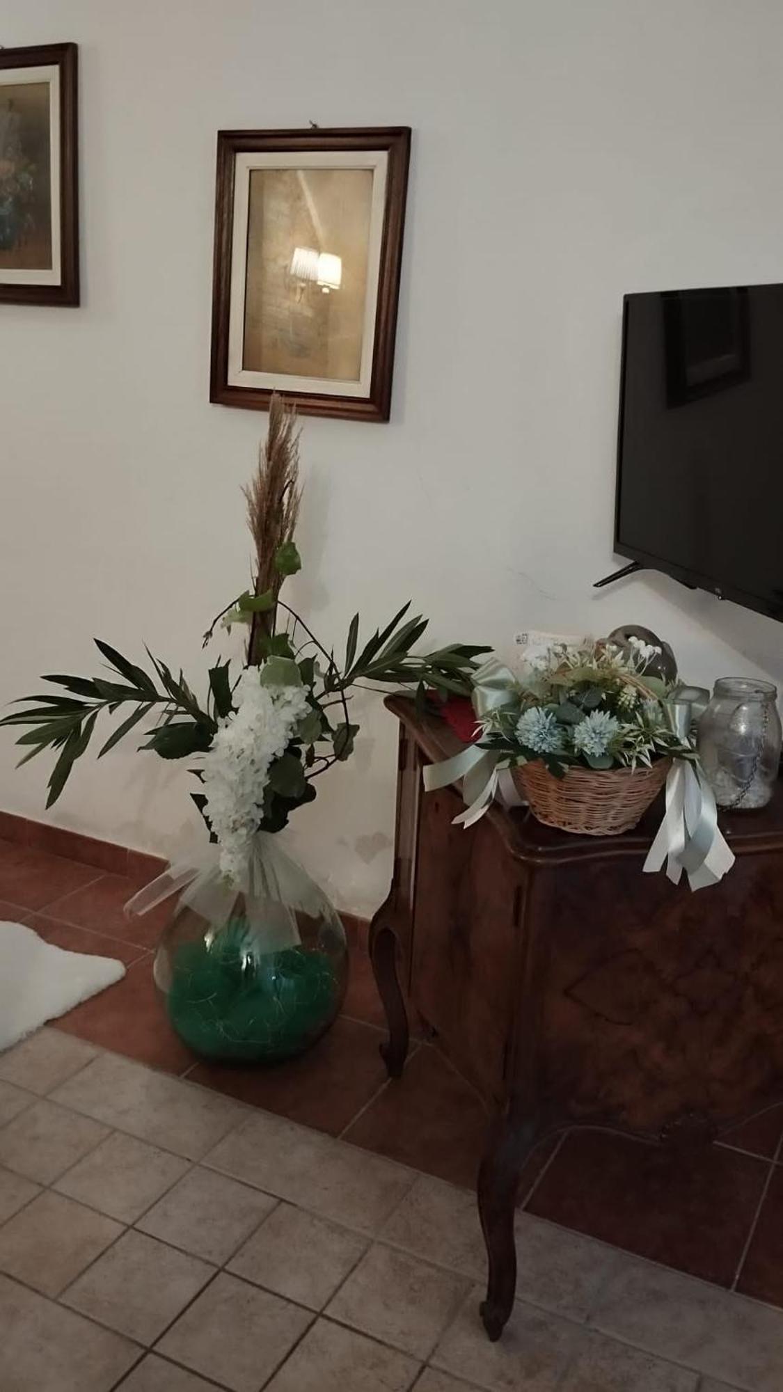 Al Cantinone Toffia Ngoại thất bức ảnh